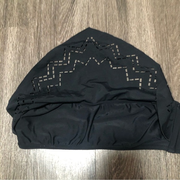 Mossimo Black Laser Cut Bandeau Bikini Top - Removable Halter Strap - Size M - Picture 3 of 6